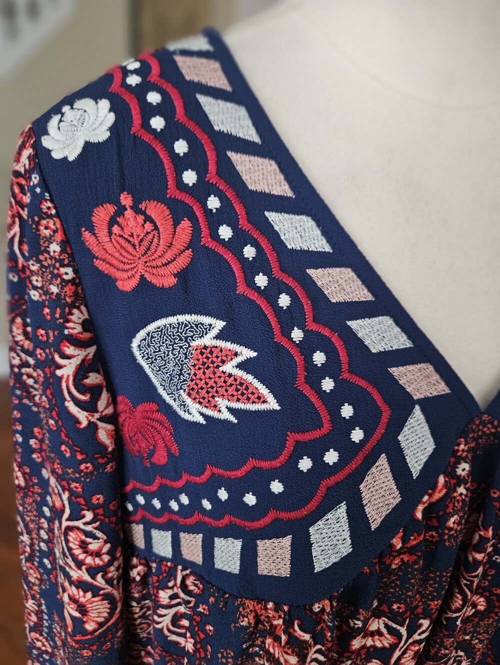 Xhiliration Embroidered Boho Dress Large - Picture 3 of 5
